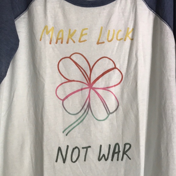 1 LEFT! NEW Graphic Hippie Make Luck Not War top - Picture 7 of 8